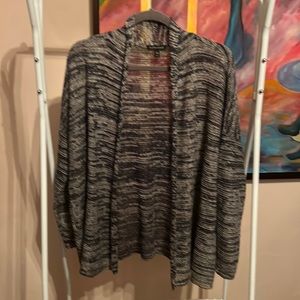 Eileen Fischer 100% organic linen lightweight cardigan